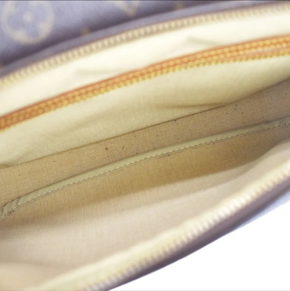 LOUIS VUITTON Reporter PM Crossbody Shoulder Bag Monogram Leather - Picture 10 of 16